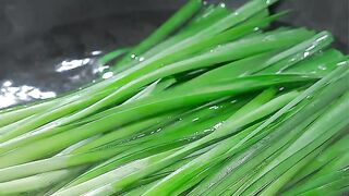 A new way to eat chives, making them delicious and appetizing