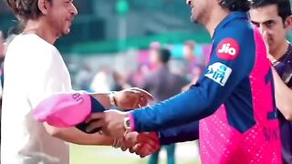 A meeting two greats | Shah Rukh & Sanga