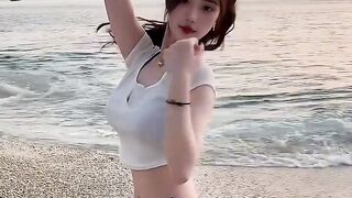 # Simple # Look level and body # beach