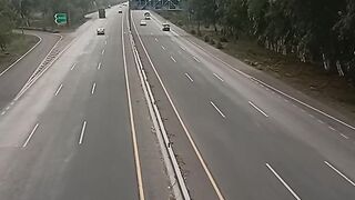Car racing on motorwat