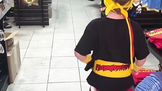 Hulk hogan meets a young fan