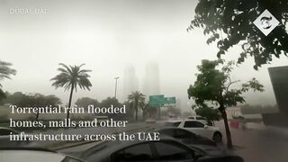 Dubai flooding_ Dozens of cars and buses abandoned.