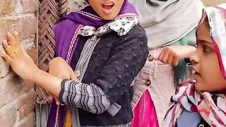 Hasi rok kay dekhao ????????????