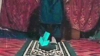 كان يصلي وفجأة ظهر له شيء كاد أن يفقد عقله
