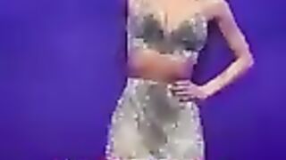 when Olivia Rodrigo STOPPED the music on stage at GUTS Tour #oliviarodrigo