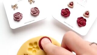 Jewellery making video usingpolymercla