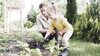 "Mom's Moments: Family Fun Time"