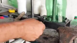 फालतू बोतल से ये लोग लाखों कमाते हैं l???? #crore #shortvideo #shorts.