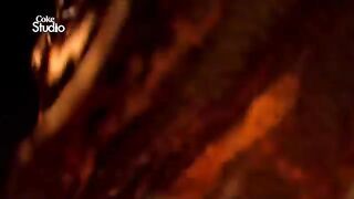 Coke_Studio_Season_10_-_Latthay_Di_Chaadar_-_Quratulain_Balouch_&_Farhan_Saeed_-_NEW SONGS_-_MUSIC