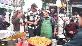 PAKISTANI STREET FOOD IN MARDAN - Nalli Chapal Kebab, Meat Pulao & Mutton Ro_HD