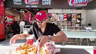 FIRST TIME TRYING THIS VIRAL COMBO - Raising Canes Crispy Chicken & Texas Br_HD