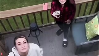 This guy knows how to keep a girl's mouth busy