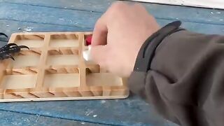 A Raven is crowned in Tic-Tac-Toe
