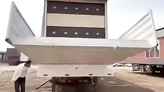 Mosque truck in Japan