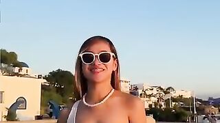 Bikini dance 77