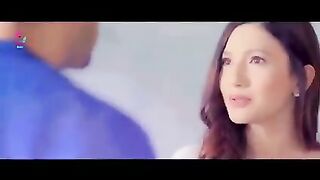 Ujjra_Mera_Naseeb_Hath_Mere_Khali__Love_Story__(240p).