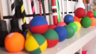 Coloured ball's