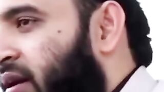 মমিন ওইখানে যায়।