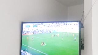 Viendo un partido repetido de Colombia femenina