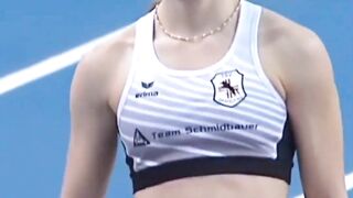 Beautiful   girl vault jump