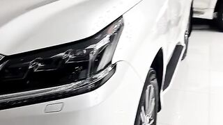6 crore SUV LEXUS LX570