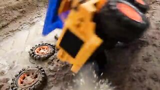 Construction Vehicles Toy Assembler.