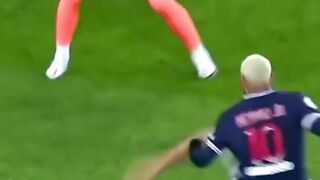 Neymar penuh dengan tipu ????
