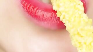 Sounds of eating strange foods help relax اصوات اكل اطعمه غريبه تساعد ع الاسترخاء asmr food emoj