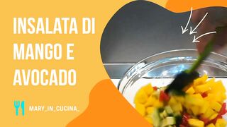 Insalata di mango e avocado tropicale