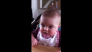 Very Funny Videos Funny Baby Videos Video Bayi Yang Sangat Lucu Dan Bikin Ketawa