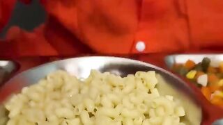 Mac chees and donuy????