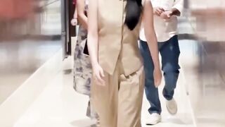 Radhika Madan Spotted at Novotel Juhu #radhikamadan #short #shorts #trending #viral #bollywood #viralshorts