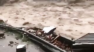 This flooding in Pakistan was insane.