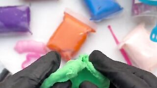 Clay squeezing Satisfying video | ASMR