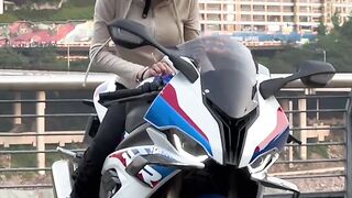 Today, I'll give you some time to ride a female rider