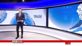 Elon Musk's Tesla cuts prices in major markets as sales fall | BBC News