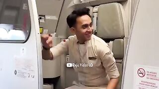 Pramugari dan Pramug...