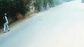 بعد مشاهذة هذا الفيديو إياك