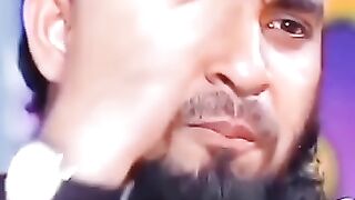 বসেন একটু ভাবেন।