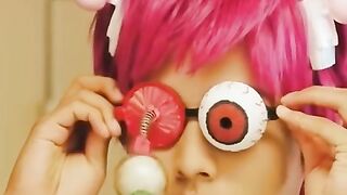 This boy's eyes can turn people into statues