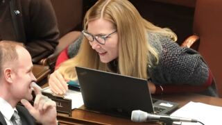 Sen. Nicole Mitchell, Minnesota state senator arrested on suspicion of burglary