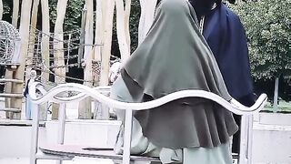 MUSLIM COUPLE