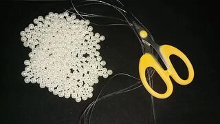 How to make a pearl bracelet_