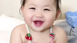 funny  of kids laughing