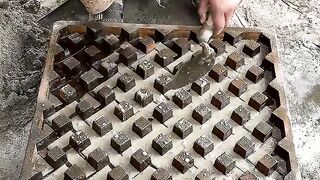 make a work of clay