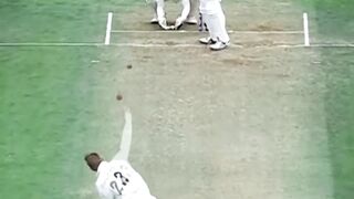Great bowling from Glenn! #GlennPhillips #BLACKCAPS