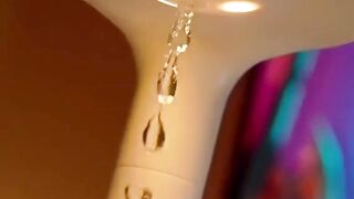 Anti-Gravity Humidifier