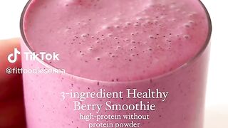 Healthy berry smoothie