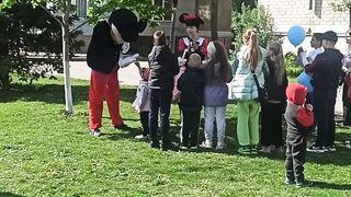Танцы и открытие стоматологии