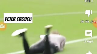 اللاعب الانجليزي بيتر كراوش يشرح طريقة تسجليه لهدف خرافي